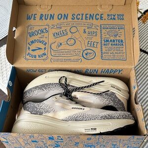 Brooks Black and Cream Running Shoes